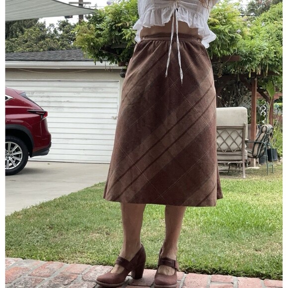 vintage tan Tartan   Wool Blend Skirt Size 9 Petite pockets 70’s - Picture 14 of 14